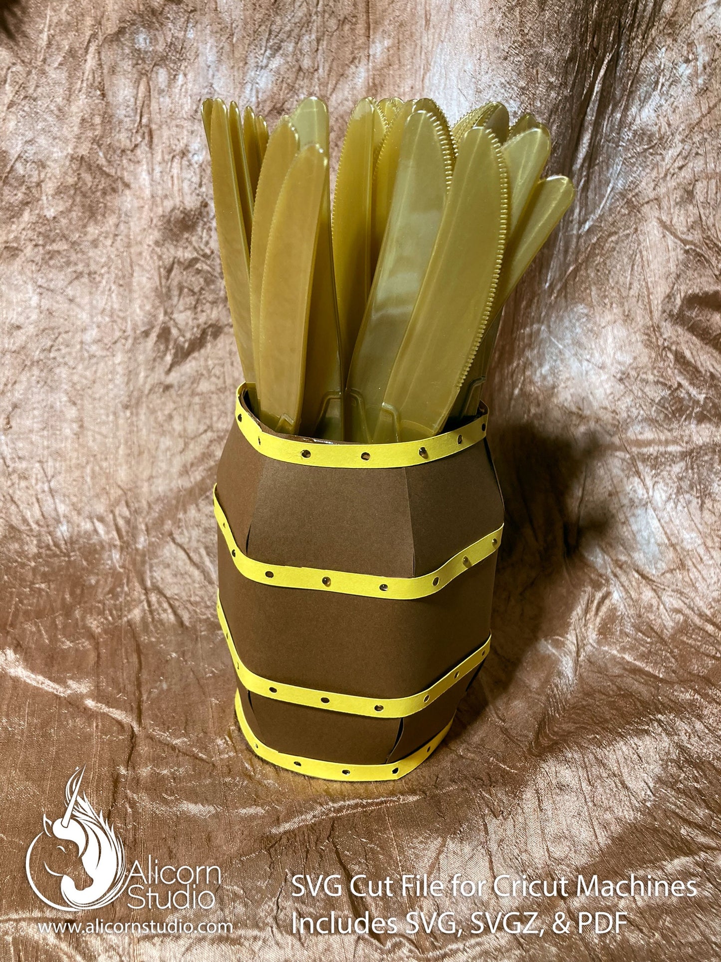 3D Paper Pirate Barrel SVG File Paper Cut File for Cricut Birthday Party Decor Favor Box Popcorn